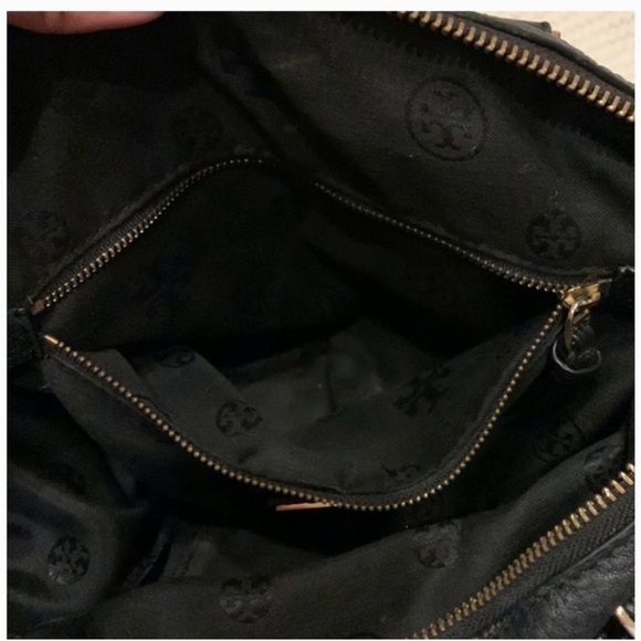 Tory Burch Black Purse - Picture 7 of 14